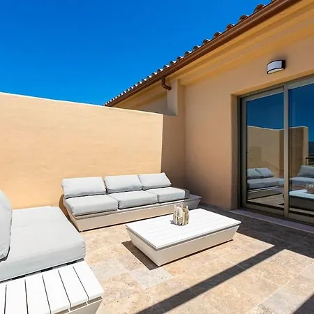 Idyllic Penthouse With Sea View In Benahavis Apartment Estepona