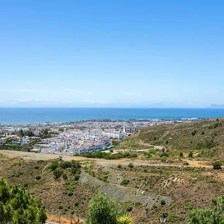 Apartment Idyllic Penthouse With Sea View In Benahavis Estepona